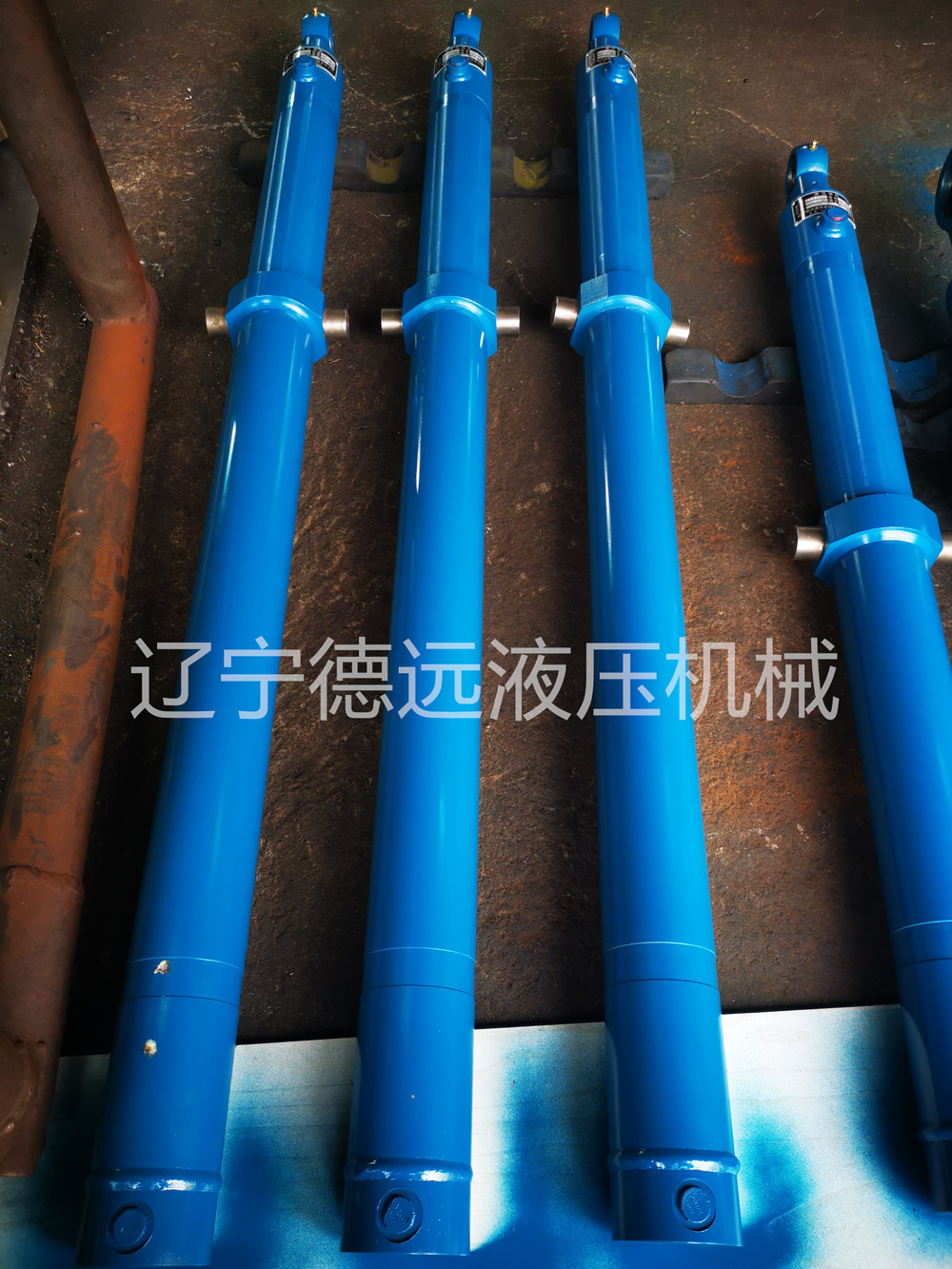 HSGL01系列(liè)液壓缸（中部(bù)鉸軸）