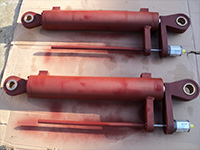 帶傳感器(qi)油缸